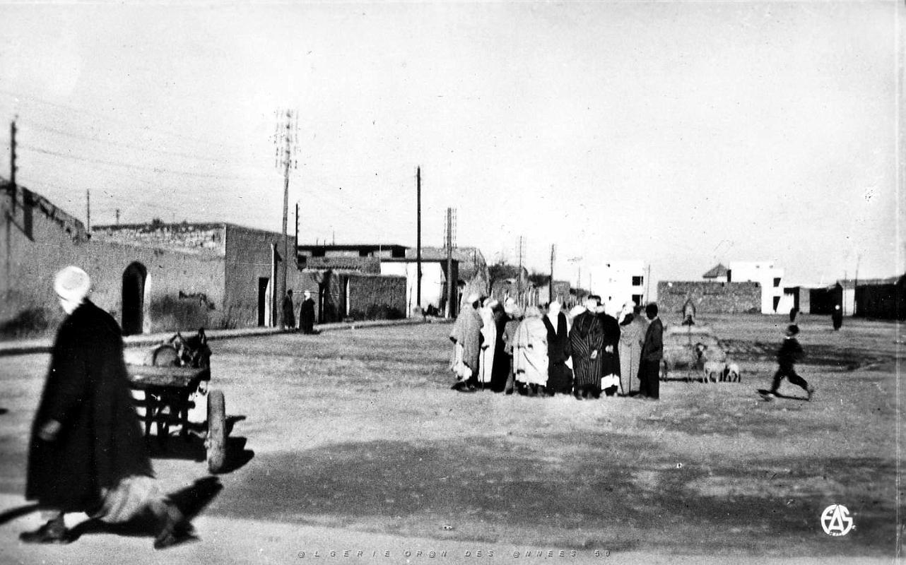 Mecheria 506- Placede la mosquee COLLECTION DES AMIS DE ND DE SANTA CRUZ.jpg